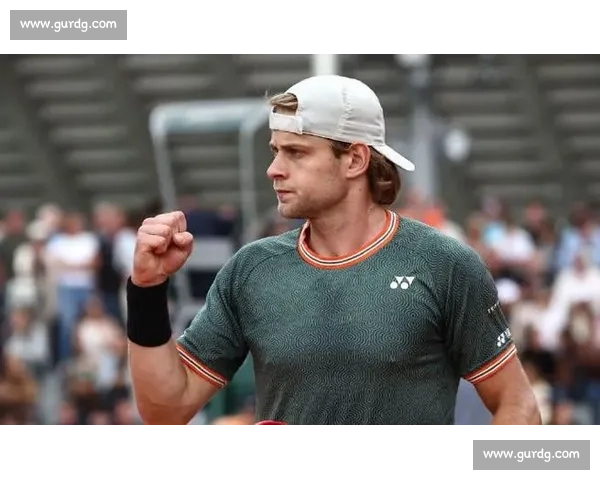 贝尔赫斯直落两盘横扫奥佩尔卡，强势晋级巡回赛决赛