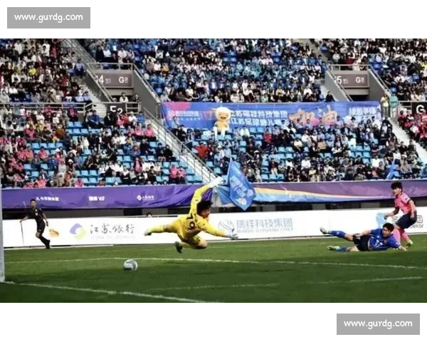 无锡球迷力挺常州：从 “笔画保卫战” 看江苏 “散装式团结”